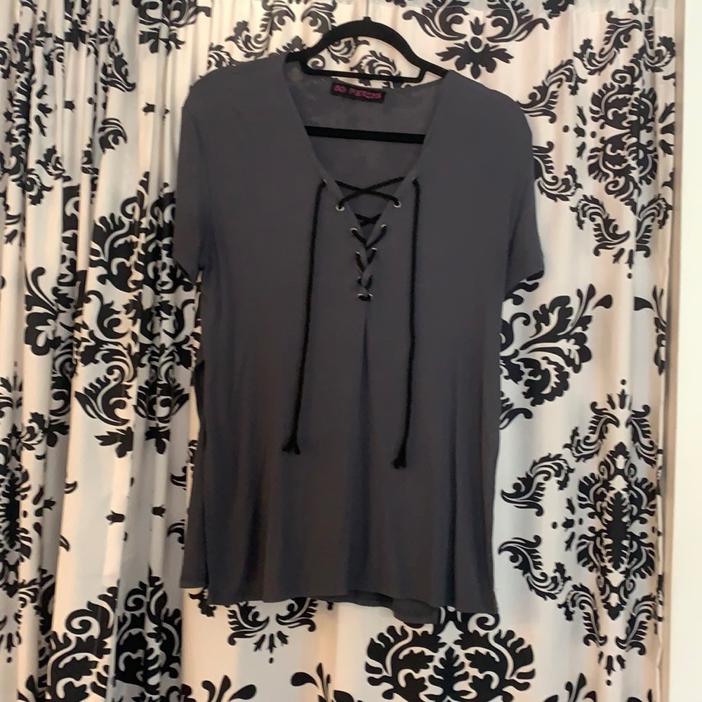 Tie front tee